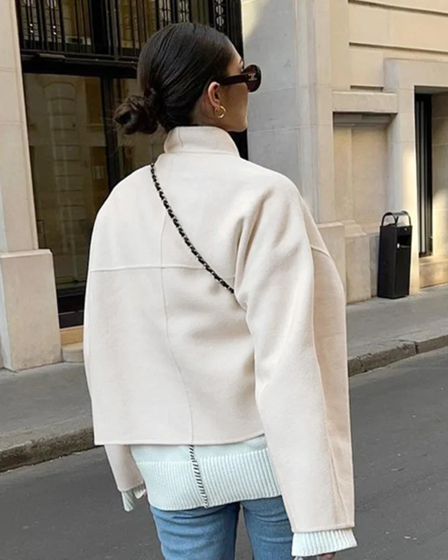 Collarless short jacket — Back reference