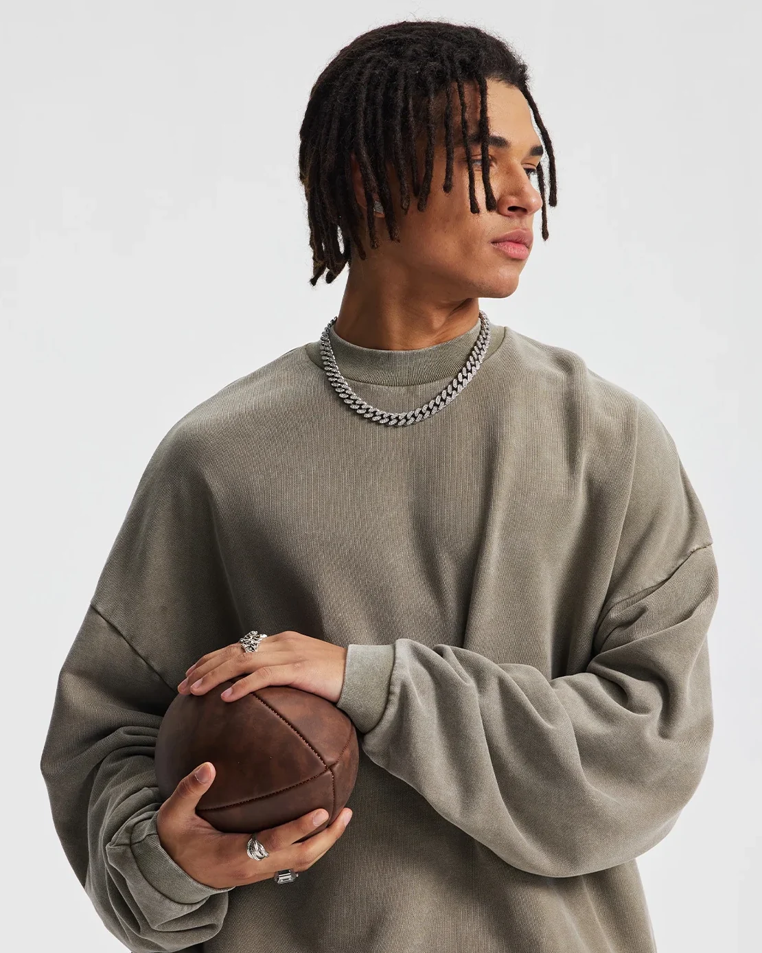 Relaxed high-crew sweatshirt — Front reference · Stone