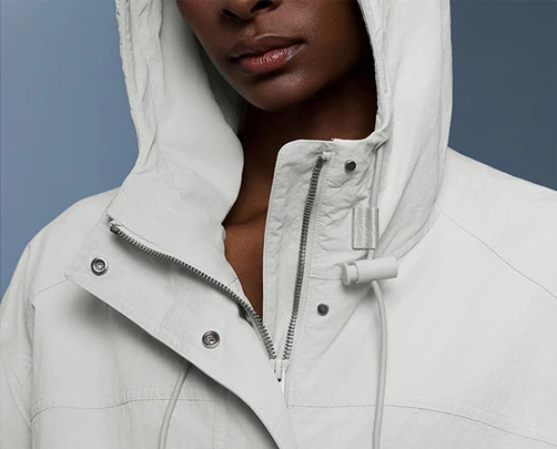 YEEGEM YGD25126 lightweight hooded outdoor jacket, hood and front zipper
