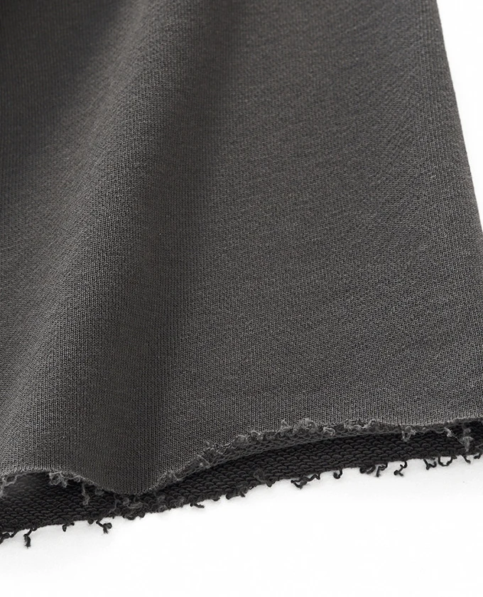 YEEGEM YGDX8826 raw-edge hem