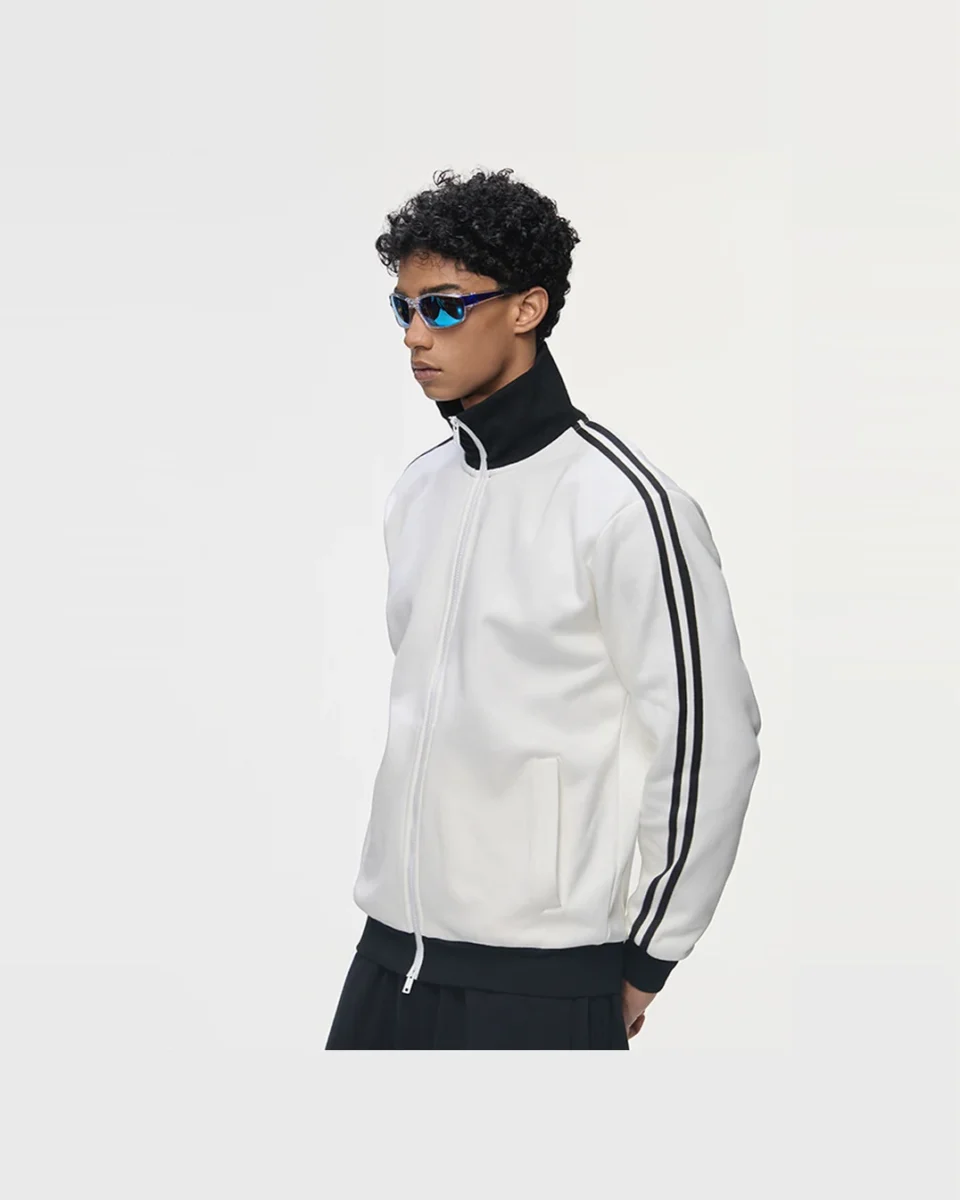 YEEGEM YGL917 white angled front