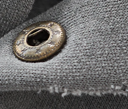 YEEGEM YGM8305 / YGK7305 neckline button