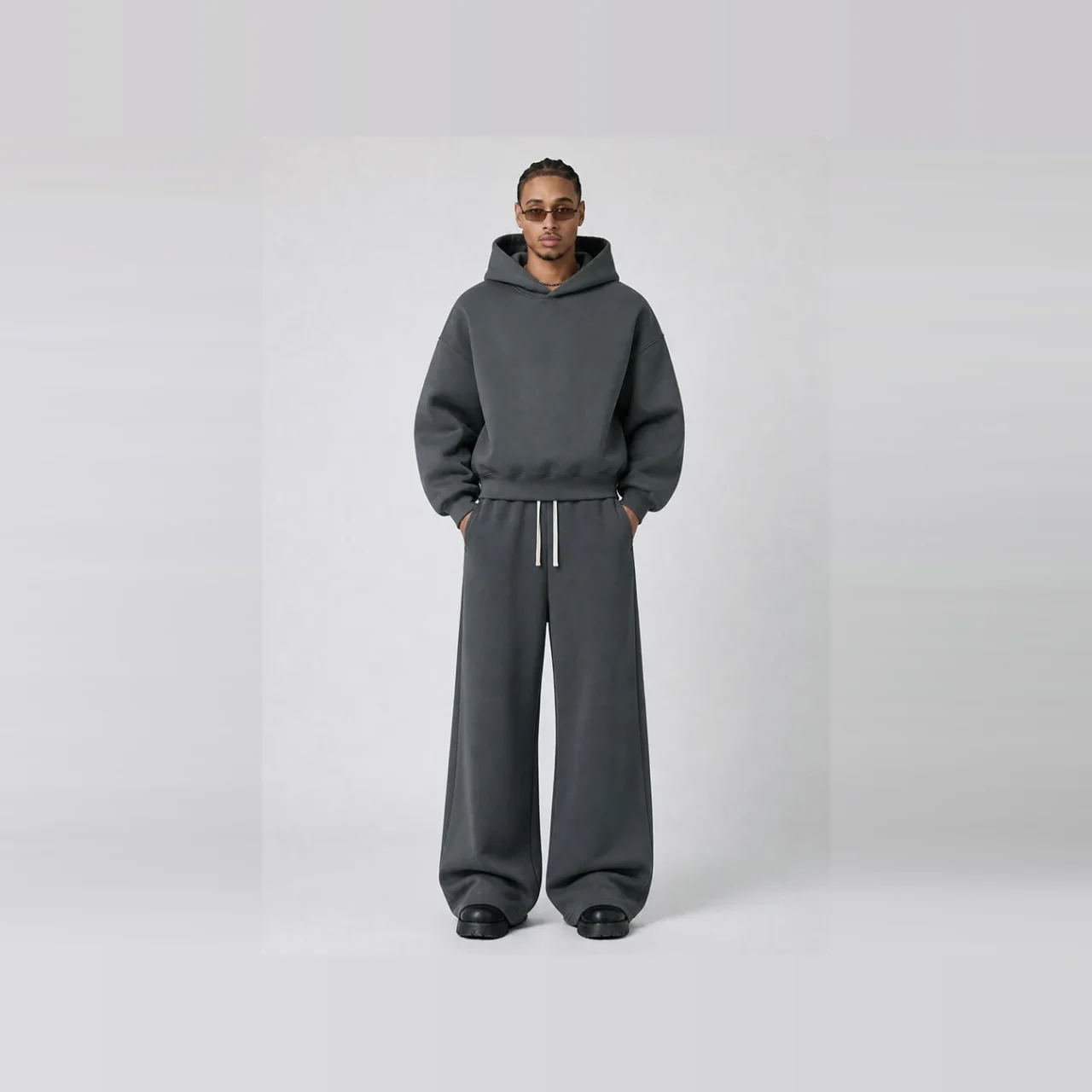 YEEGEM YGM8317 / YGK7317 dark gray front — coordinated set