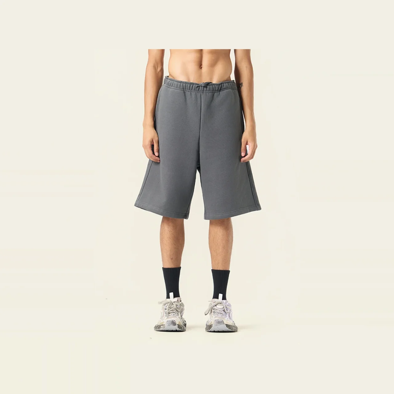 YEEGEM YGM8319 / YGDK031 dark gray front — shorts component